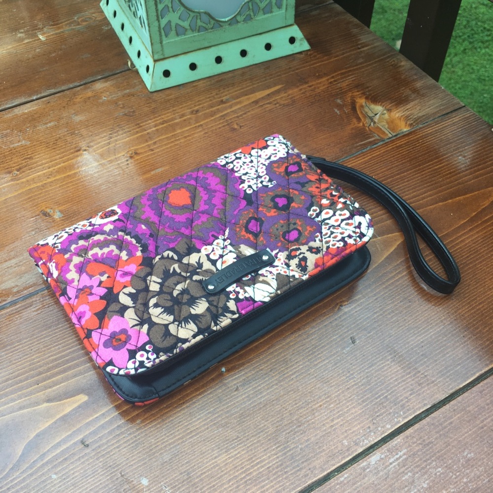 Vera Bradley Zip Around Wristlet - Picture 10 of 10